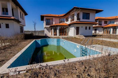16478750273-bedrooms-house-near-beach-img6514