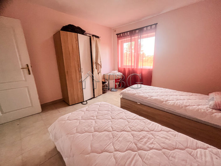 Image No.13-2 Bed House for sale