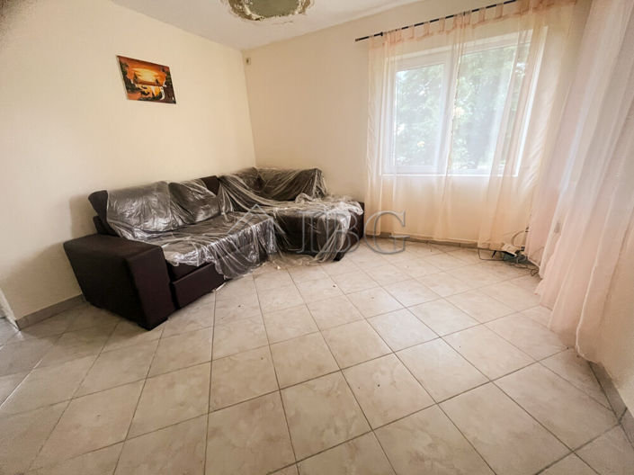 Image No.4-2 Bed House for sale