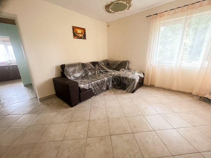 Image No.5-2 Bed House for sale