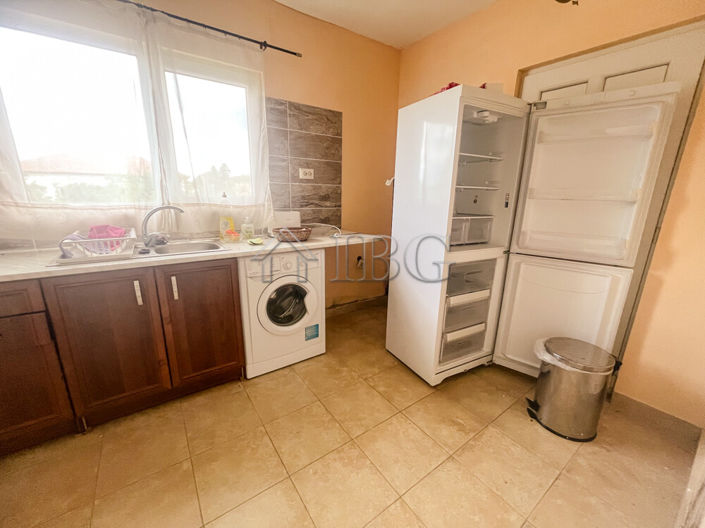 Image No.8-2 Bed House for sale