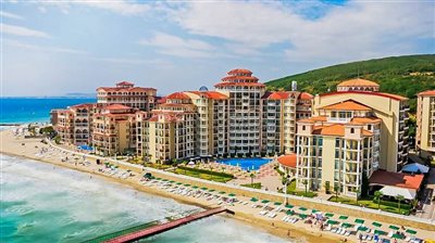 1650028289beachfront-andalucia-elenite-2