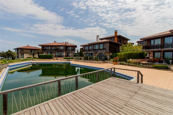 Image No.3-Maison de 3 chambres à vendre à Sozopol