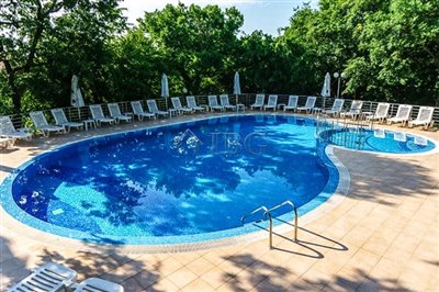 16560572291-bedroom-apartment-golden-sands-23