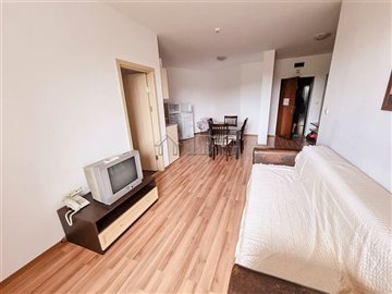16560572301-bedroom-apartment-golden-sands-5