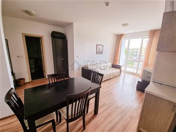16560572301-bedroom-apartment-golden-sands-12
