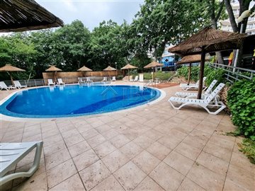 16560572281-bedroom-apartment-golden-sands-15