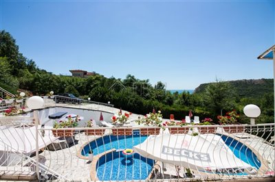 16593482432-bedroom-apartment-sea-view-pool-v
