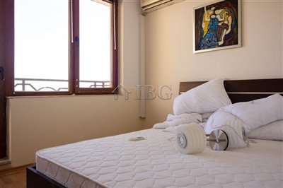 16594403651-bed-apartment-lightroom-golf-24