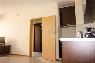 16594403661-bed-apartment-lightroom-golf-9