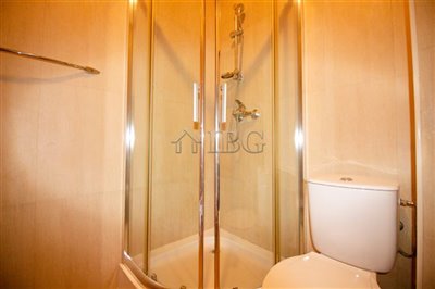 16594350551-bedroom-furnished-apartment-lake-