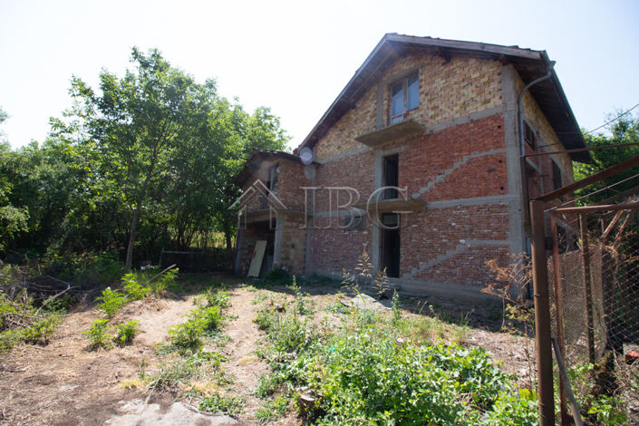 Image No.8-3 Bed House for sale
