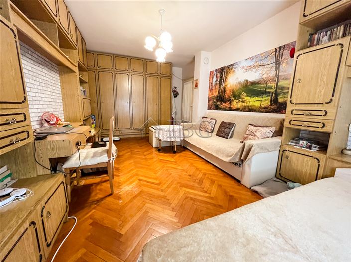 Image No.2-Appartement de 3 chambres à vendre à Ruse