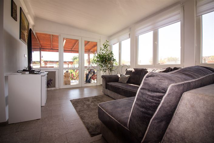 Image No.16-4 Bed House for sale