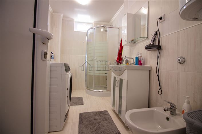 Image No.21-4 Bed House for sale