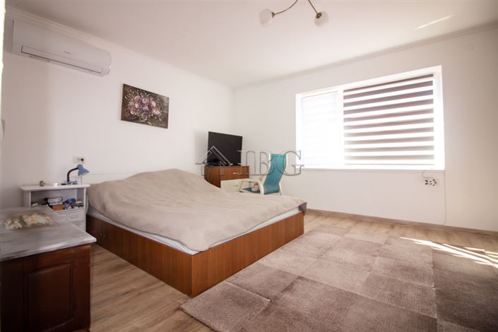 Image No.36-4 Bed House for sale