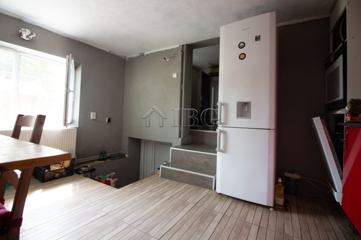 Image No.13-4 Bed House for sale