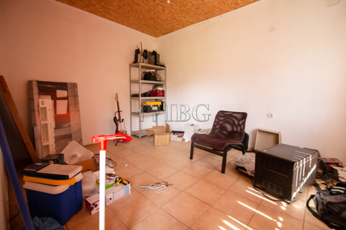 Image No.19-4 Bed House for sale