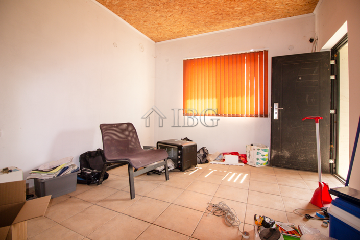 Image No.20-4 Bed House for sale
