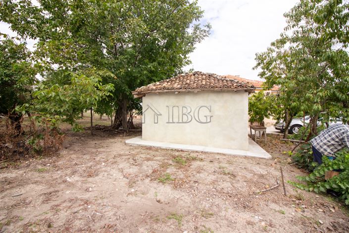 Image No.5-2 Bed House for sale