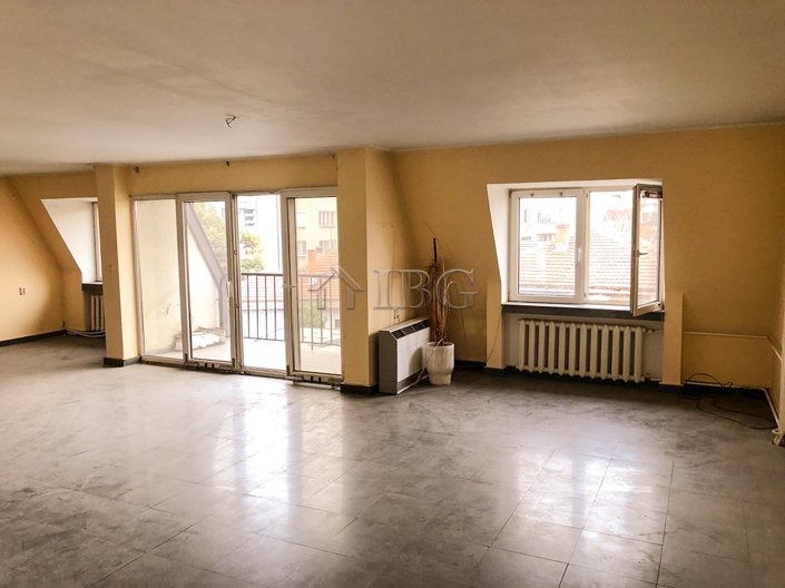 Image No.2-Appartement de 2 chambres à vendre à Ruse