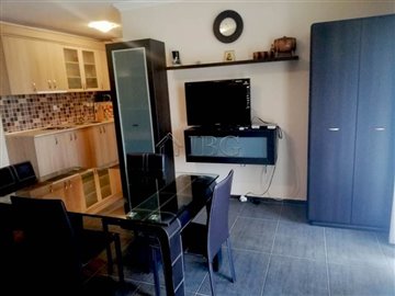 1666763386one-bedroomapartmentwithpartialseav