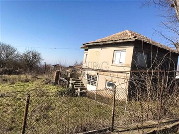 16679879073-bed-house-near-varna-and-the-seac