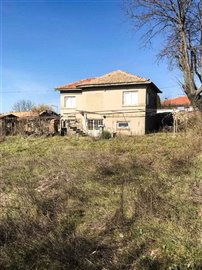 16679879073-bed-house-near-varna-and-the-seac