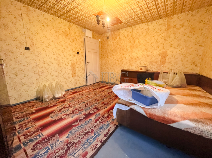 Image No.12-3 Bed House for sale