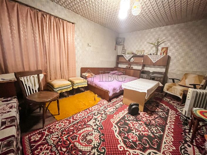 Image No.14-4 Bed House for sale