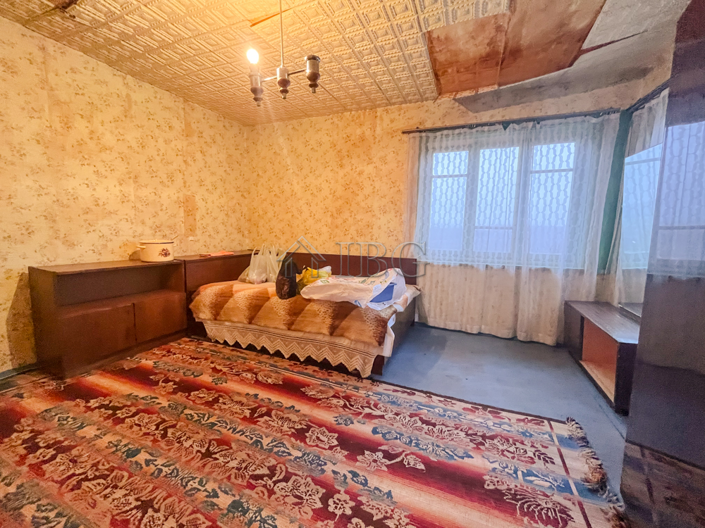 Image No.15-3 Bed House for sale