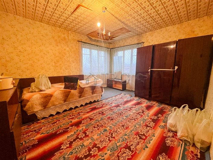 Image No.15-4 Bed House for sale