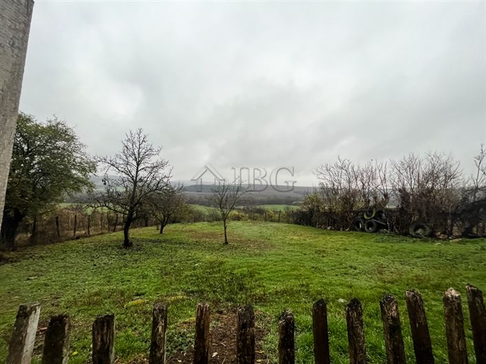 Image No.6-4 Bed House for sale