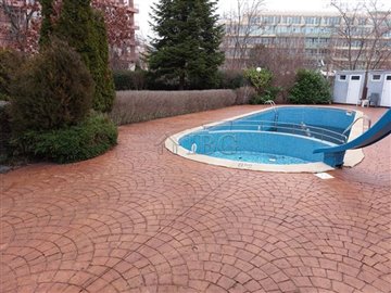 1 - Burgas, Maisonette