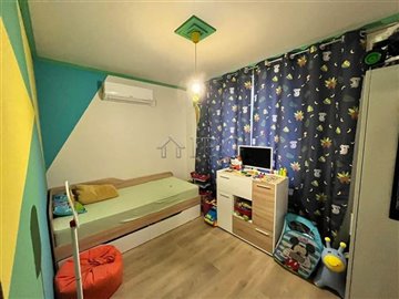1674740979newbuilthousewith3bedroomsand3bathr