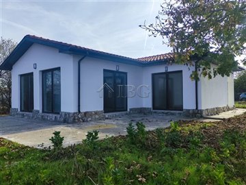 16768886212-bed-house-near-balchik