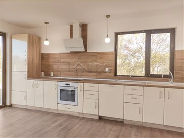 16768886212-bed-house-near-balchik-2