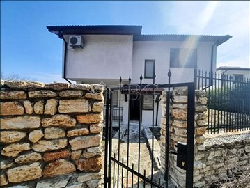 1677053936luxorius-house-with-sea-view-and-po