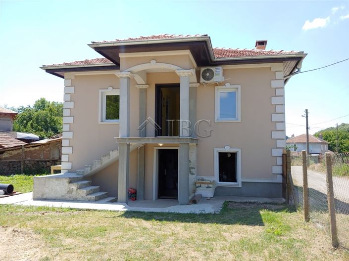 Image No.1-Maison de 3 chambres à vendre à Bulgarie