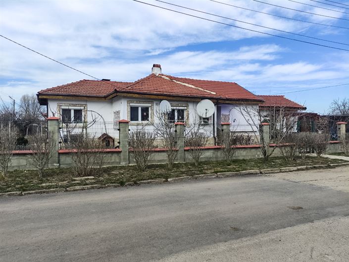 Image No.1-3 Bed House for sale