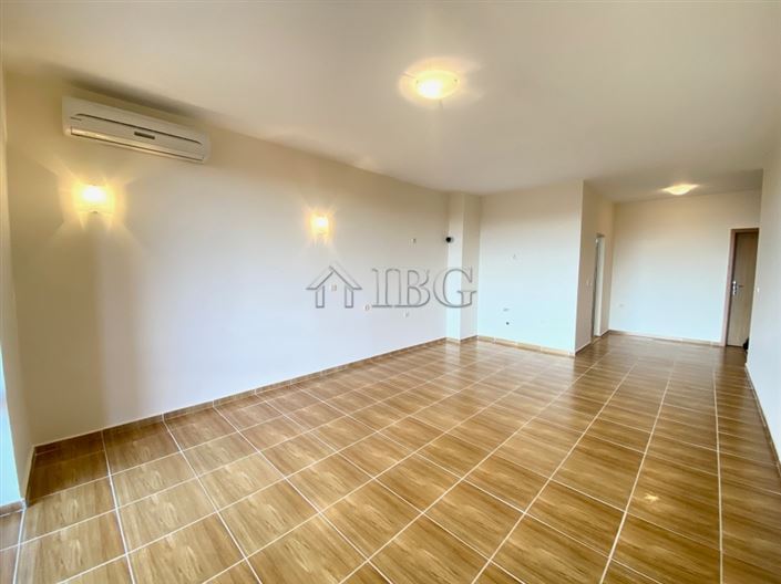 Image No.4-Appartement de 2 chambres à vendre à Sveti Vlas