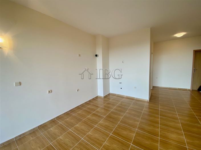 Image No.5-Appartement de 2 chambres à vendre à Sveti Vlas