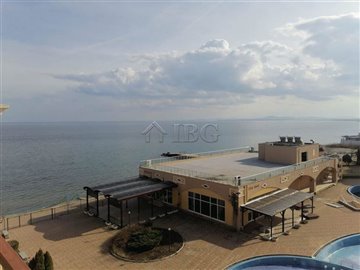 1685518695sea-poolviewstudioinmidiagrandresor