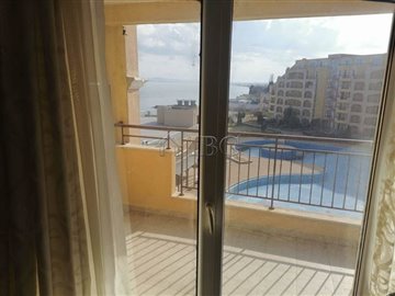 1685518695sea-poolviewstudioinmidiagrandresor