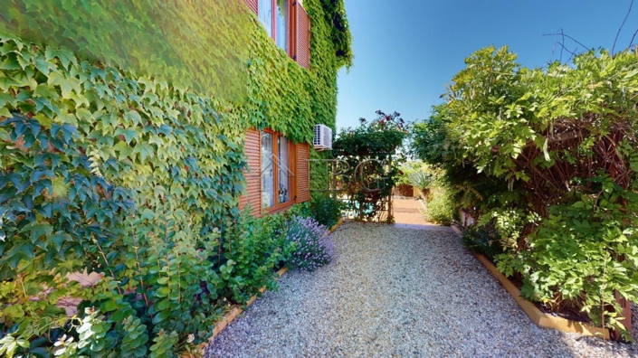 Image No.5-3 Bed House for sale