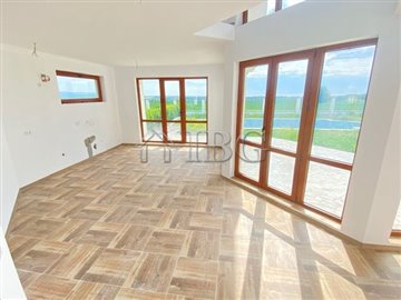 168994634472