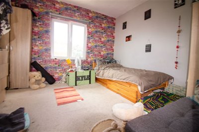 16916725043-bedroom-2-beth-house-in-ruse-area