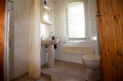 16916681563-bedroom-1-1-2-ruse-area-46