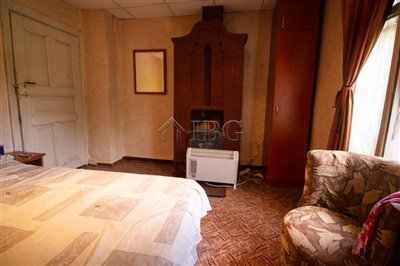 16916681563-bedroom-1-1-2-ruse-area-63