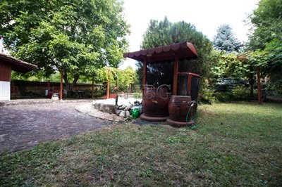 16916681583-bedroom-1-1-2-ruse-area-88